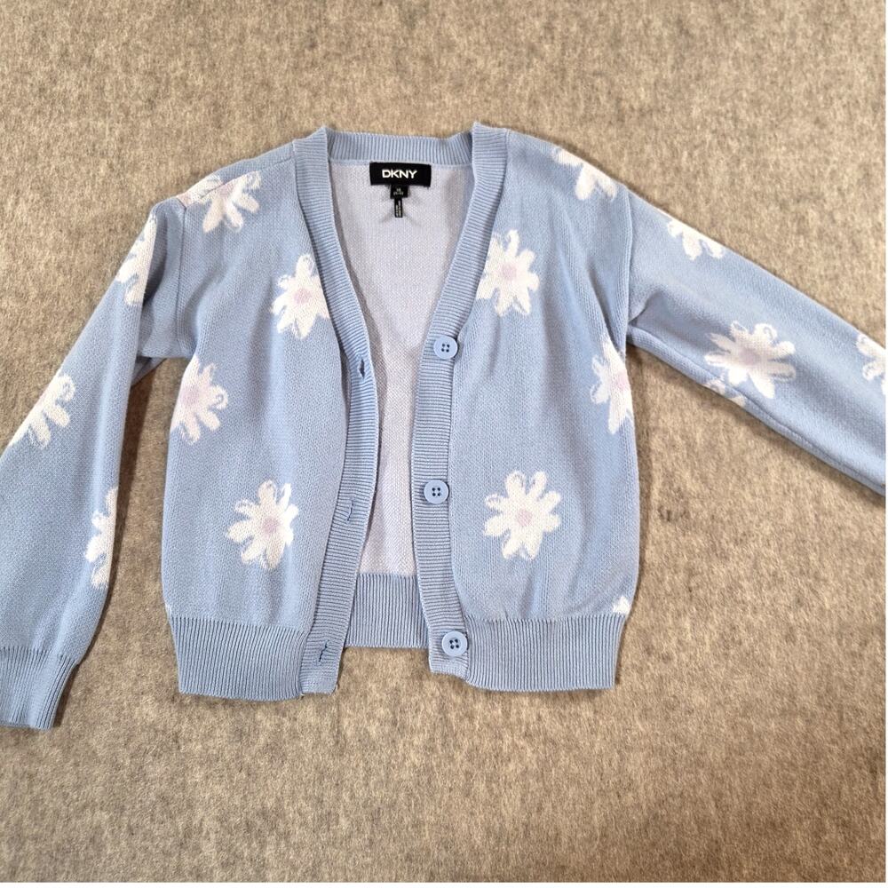 DKNY KIDS WHITE DAISY FLOWER KNIT BLUE CARDIGAN SIZE XS(5/6)